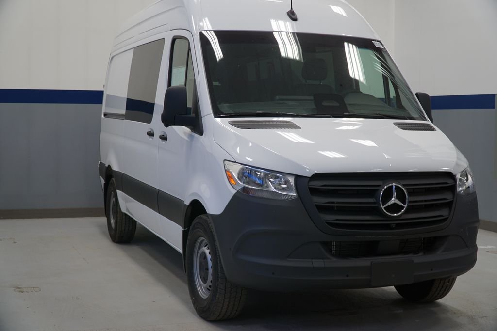 2026 Mercedes-Benz Sprinter 2500 144 WB's photo
