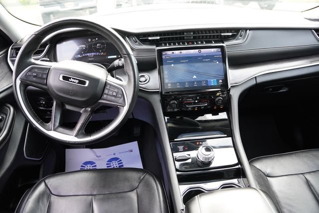 Certified Used 2022 Silver Jeep Limited image 20