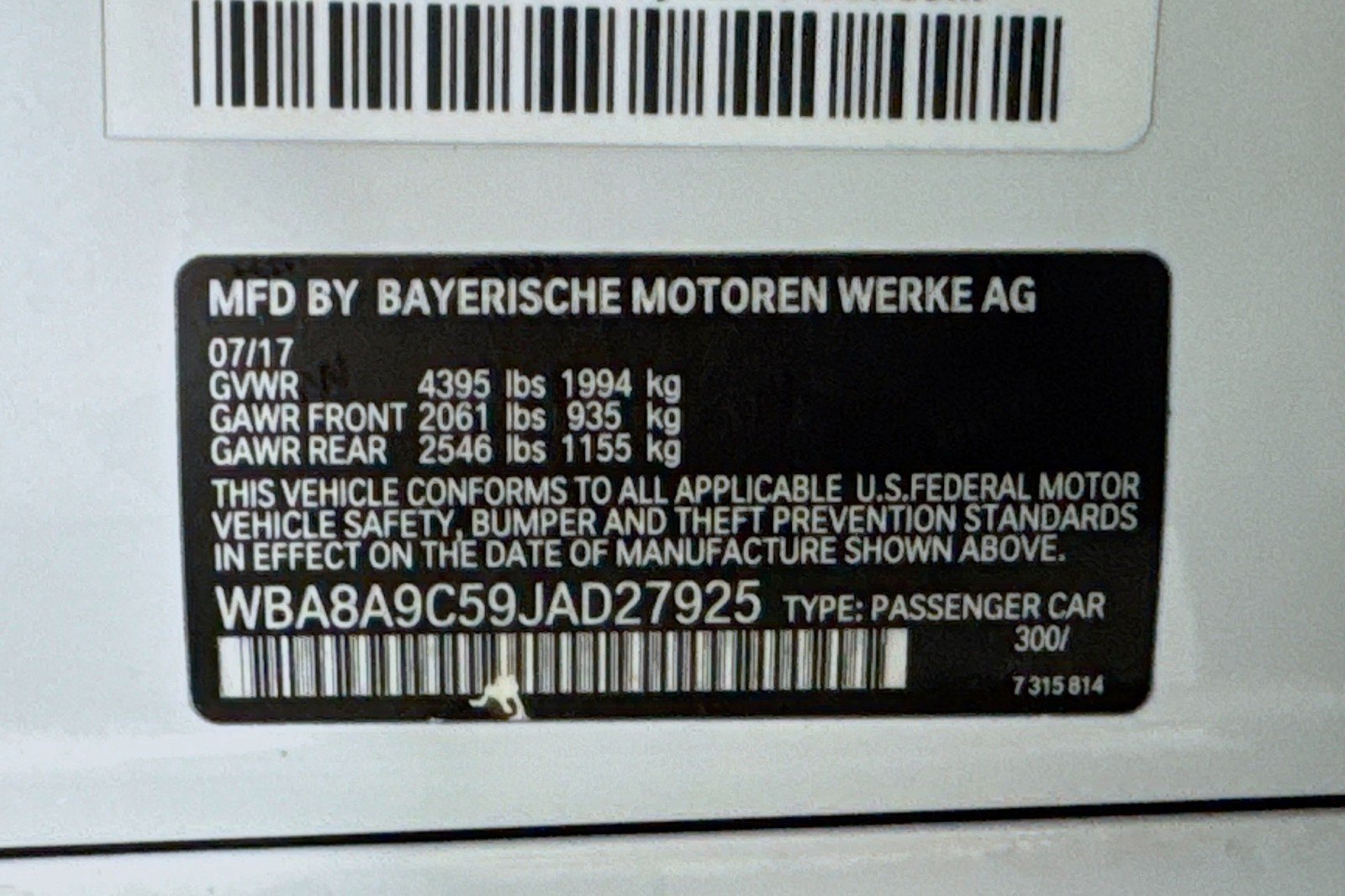 Used 2018 Alpine White BMW 320i image 23