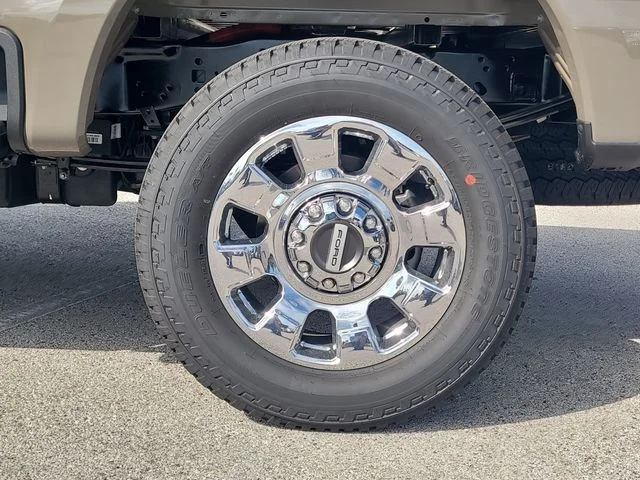 New 2026 Gray Ford Lariat image 8