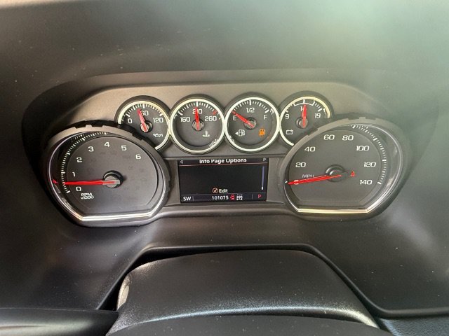Used 2021 Black Chevrolet Z71 image 21
