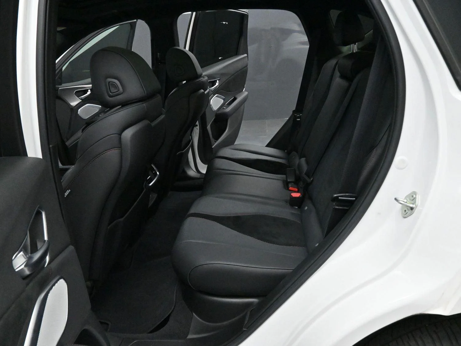 2023 Acura RDX A-Spec Package - Photo 30