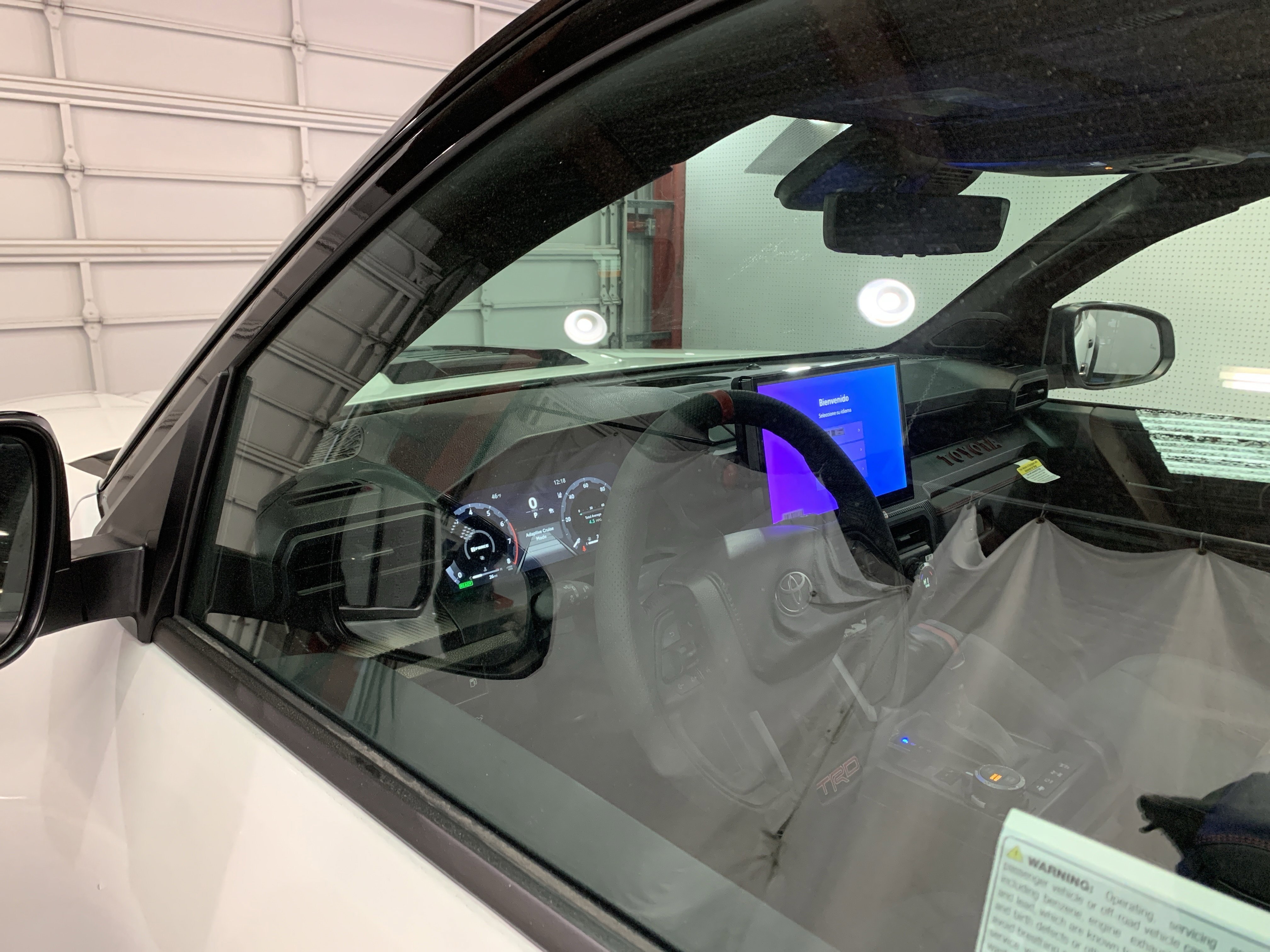 2025 Toyota Tacoma TRD Pro - Photo 8