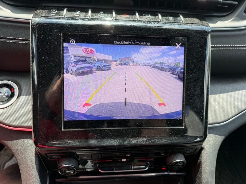 Used 2024 Black Jeep Altitude image 13