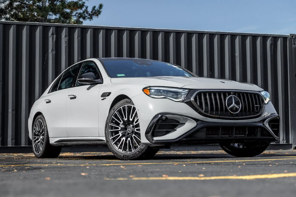 New 2027 MANUFAKTUR Alpine Grey Mercedes-Benz E 53 AMG® image 36