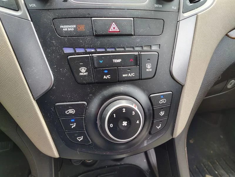 Used 2016 Red Hyundai 2.4L image 14