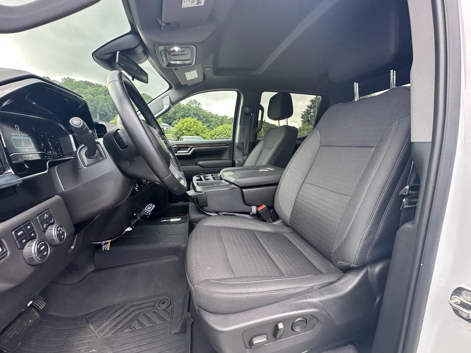 Used 2024 Summit White Chevrolet LT Trail Boss image 9