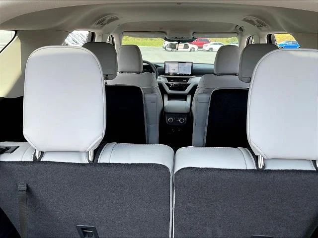 New 2026 Carbonized Gray Metallic Ford Active image 75