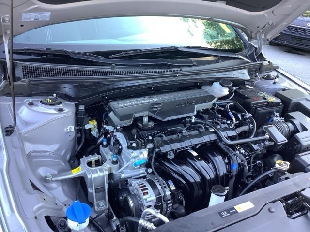 2025 Hyundai Elantra SEL - Photo 13