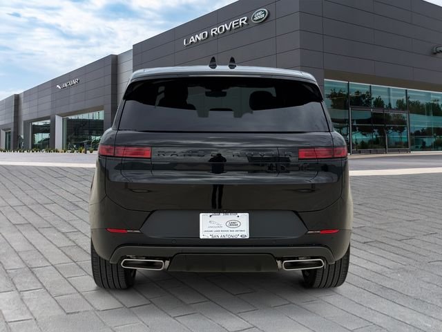 New 2026 Santorini Black Land Rover SE image 4