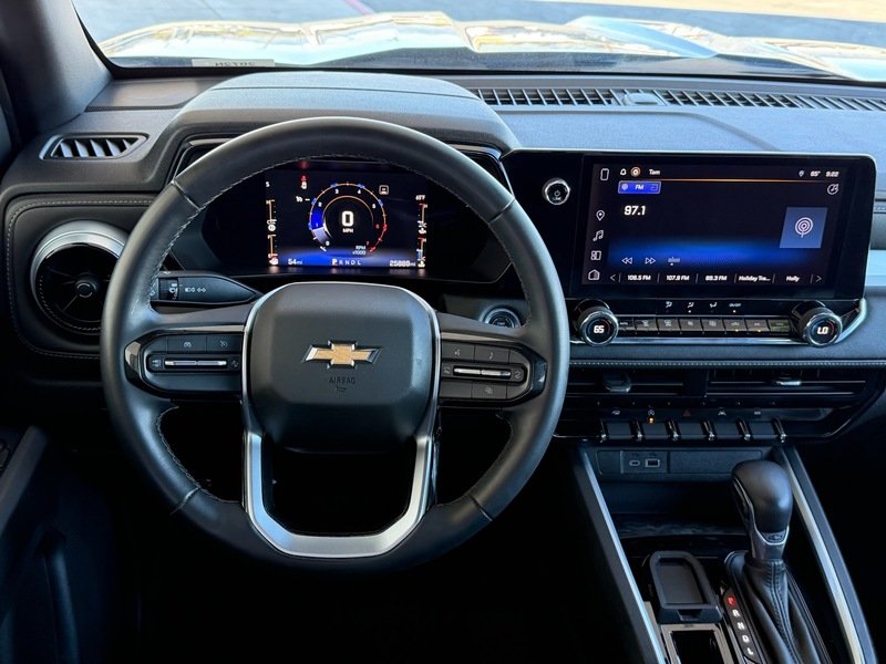 2023 Chevrolet Colorado LT - Photo 12