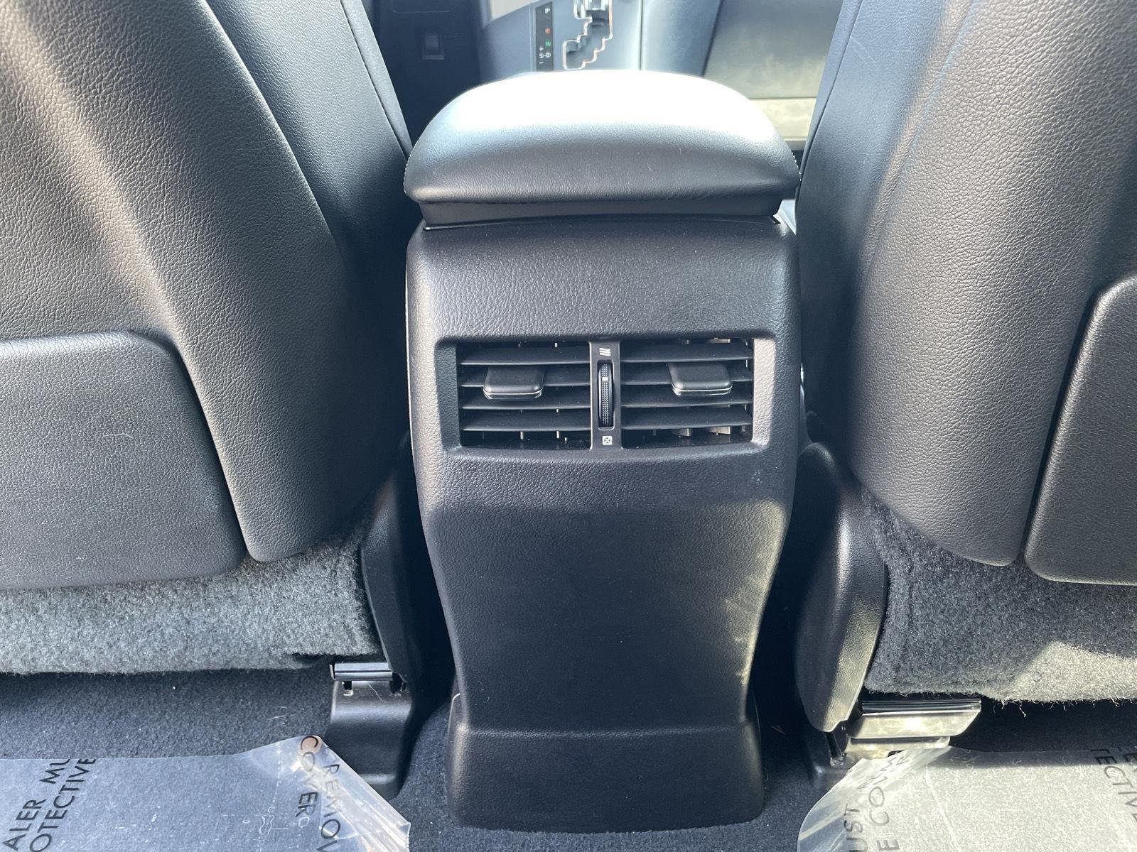 Used 2014 Nebula Gray Pearl Lexus Base image 16