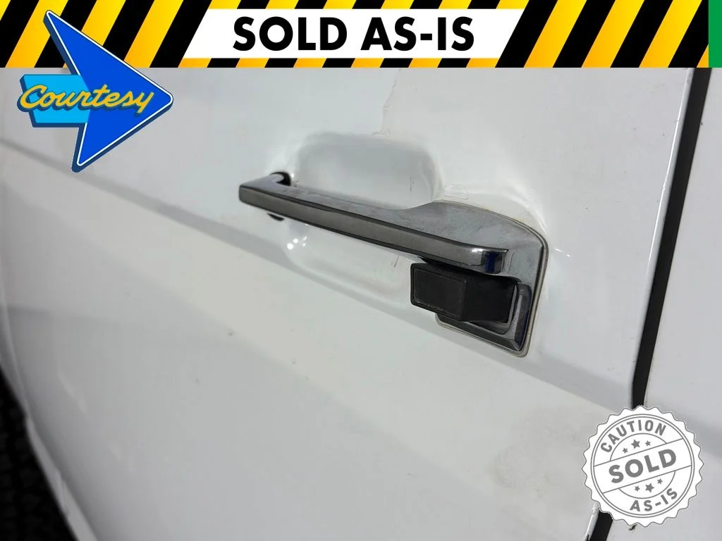 Used 1995  Ford XL image 13