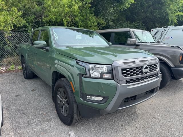 Used 2025 Green Nissan SV image 4