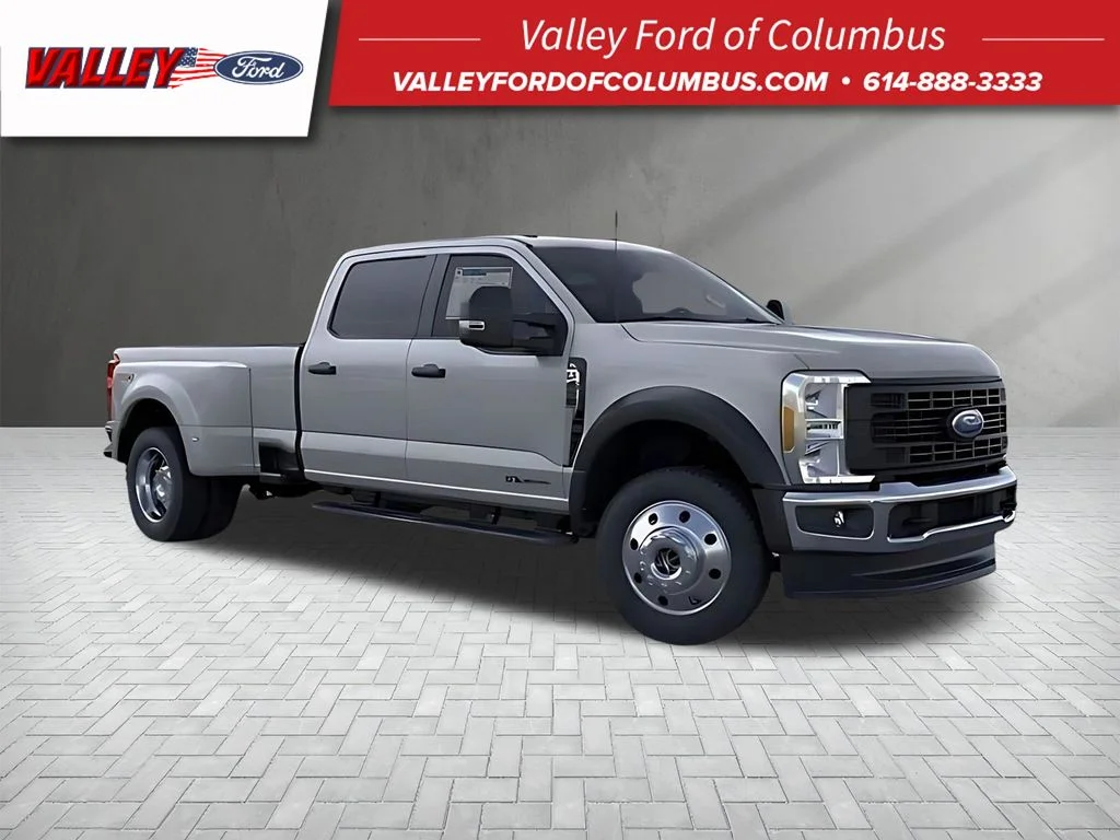 2026 Ford F-450 XL 4x4 Crew Cab 8' Box DRW's photo