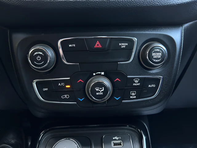 Used 2020 Gray Jeep Limited image 27