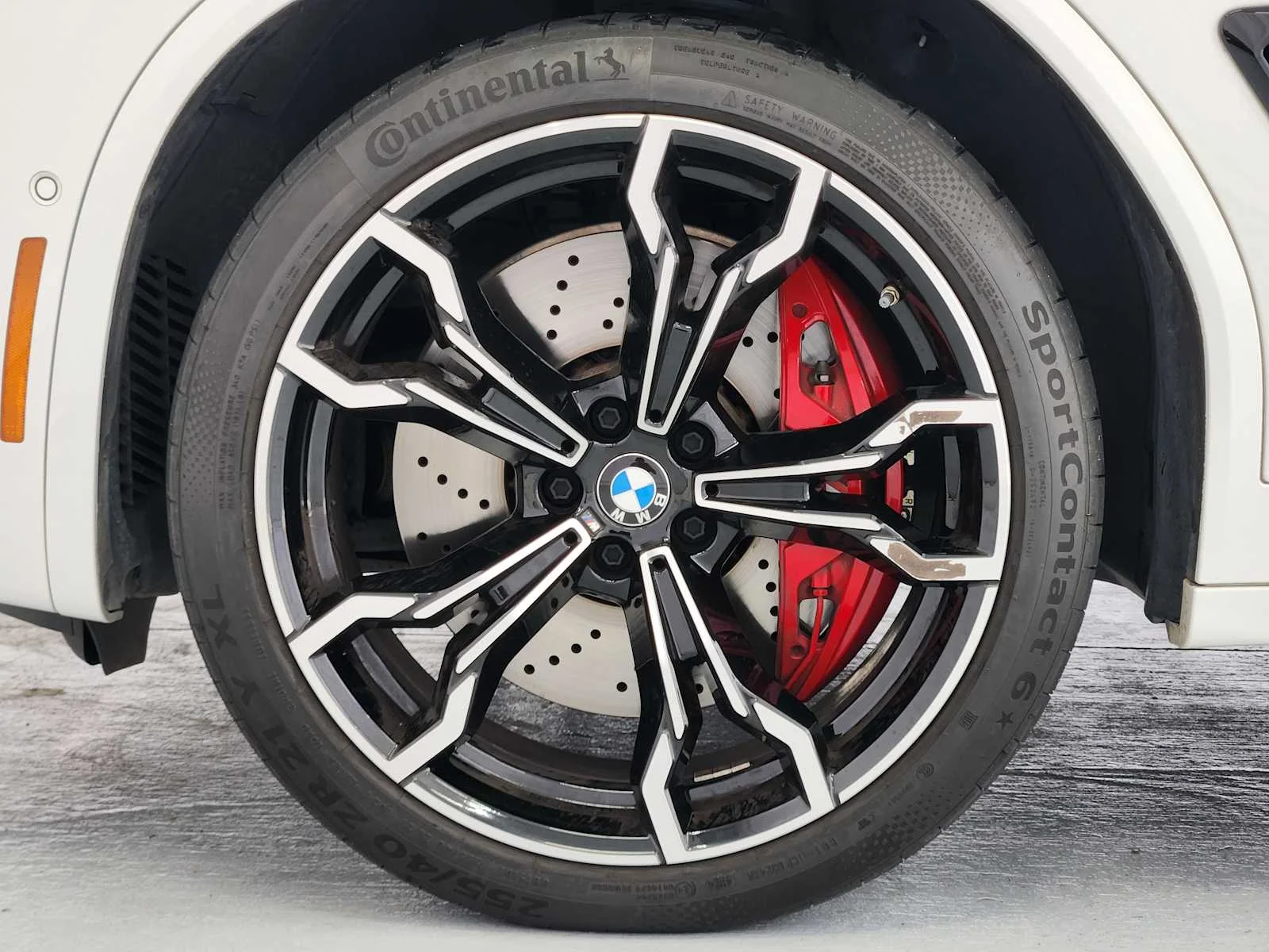 Certified Used 2024 Alpine White BMW  image 11