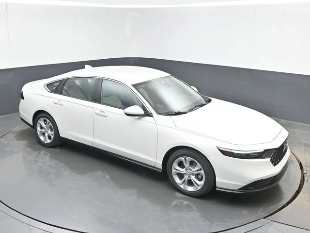 New 2026 Platinum White Pearl Honda LX image 4