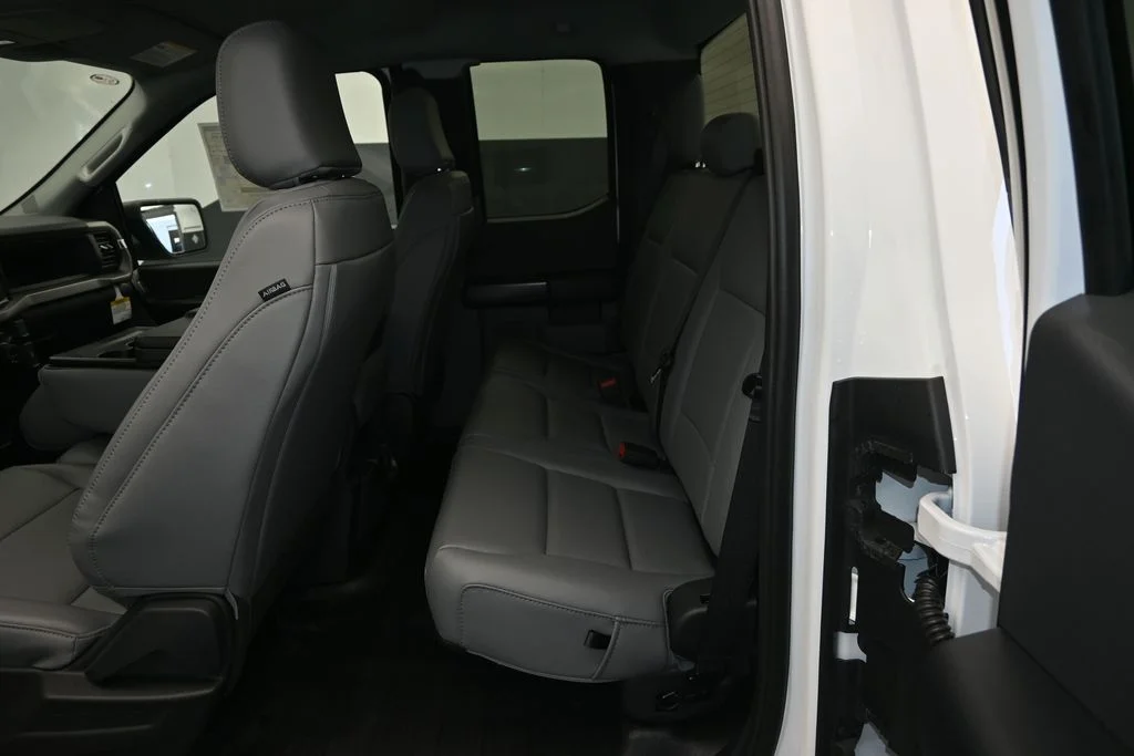 New 2026 Oxford White Ford XL image 18