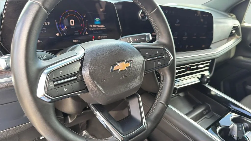 Used 2025 Black Chevrolet LS image 25