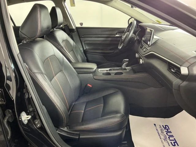 Certified Used 2022 Black Nissan 2.5 SR image 5