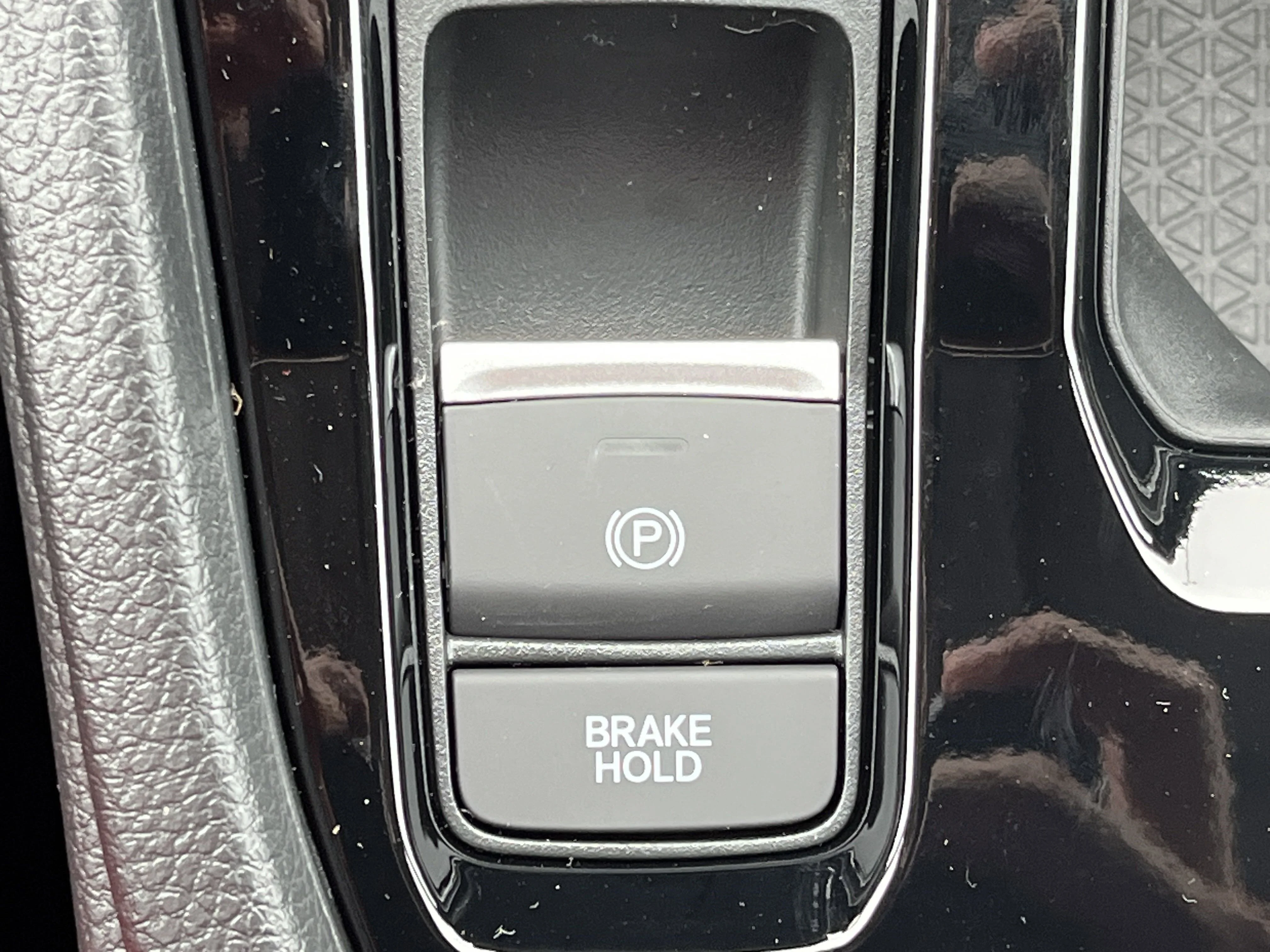 2025 Honda Accord Hybrid EX-L - Photo 11