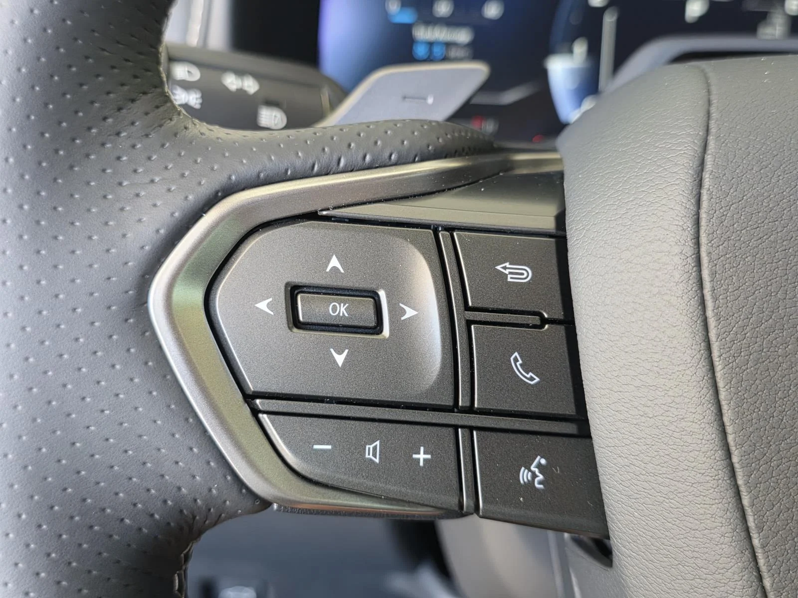2026 Lexus IS 350 F SPORT - Photo 27
