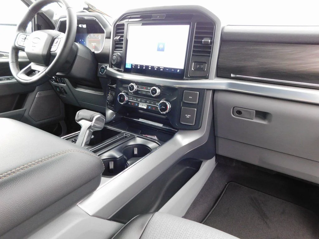 New 2026 Star White Metallic Tri-Coat Ford Lariat® image 23