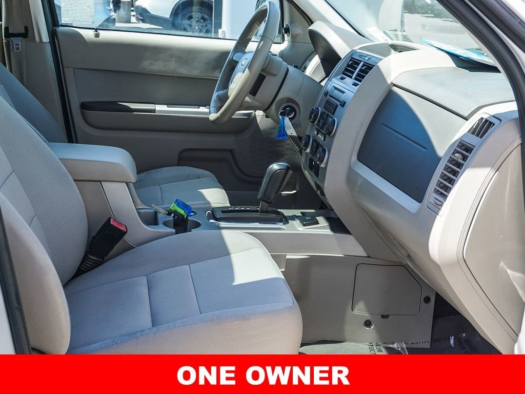 Used 2011 White Ford Hybrid image 12