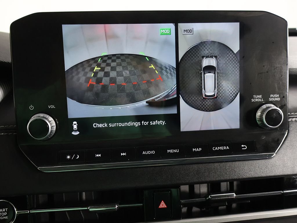 Used 2022 White Mitsubishi SEL image 47