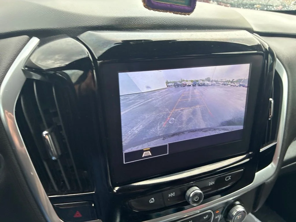 Used 2022 Red Chevrolet LT image 6