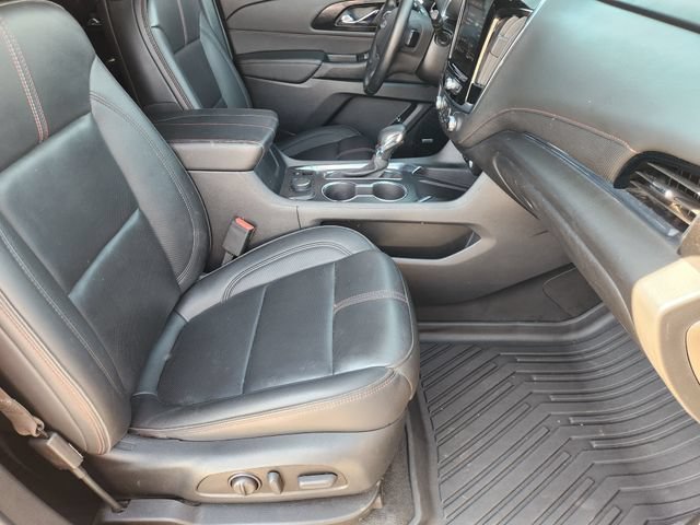 Used 2023 Mosaic Black Metallic Chevrolet RS image 15
