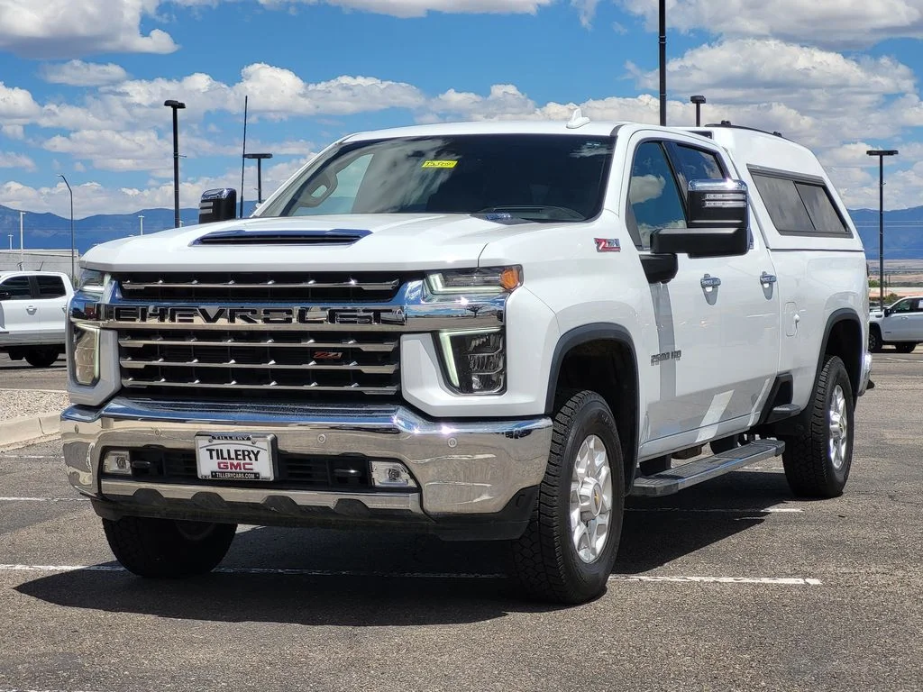 Used 2021 SUMMIT WHITE Chevrolet LTZ image 4