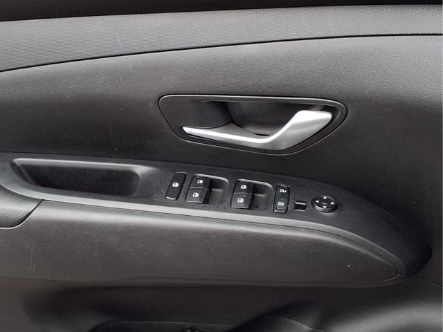 Used 2024  Hyundai SEL image 18