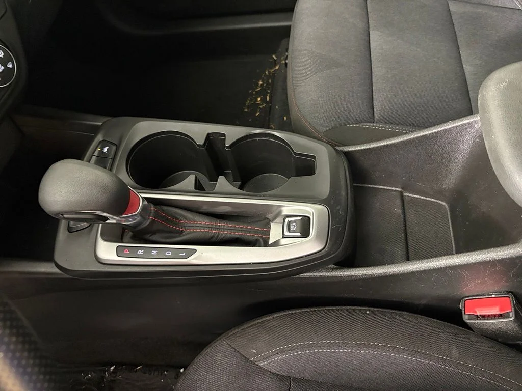 Used 2024 White Chevrolet 1RS image 32
