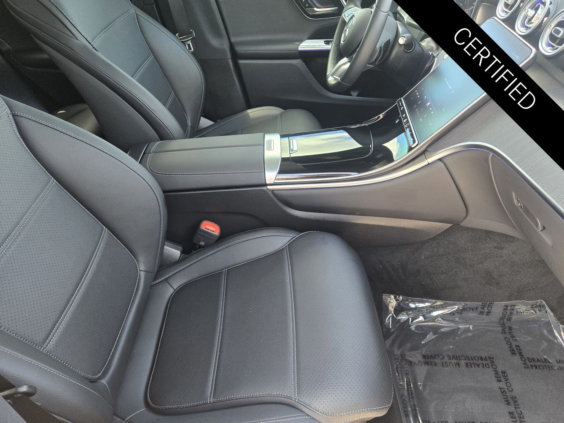 Certified Used 2026 Graphite Grey Metallic Mercedes-Benz GLC 300 image 14
