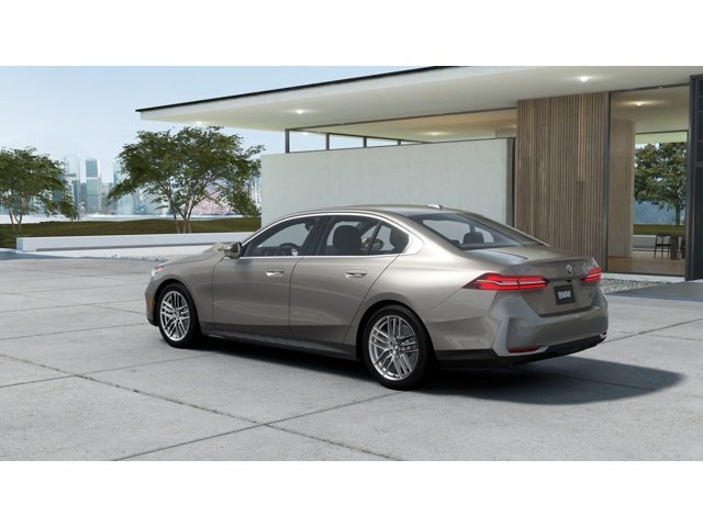 New 2024 Oxide Grey Metallic BMW 530i xDrive image 2