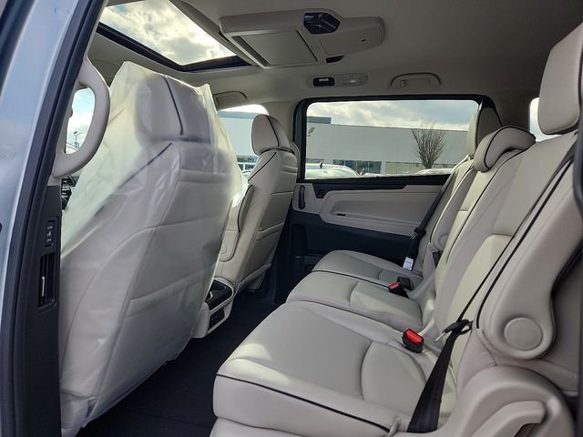 2026 Honda Odyssey Touring - Photo 10