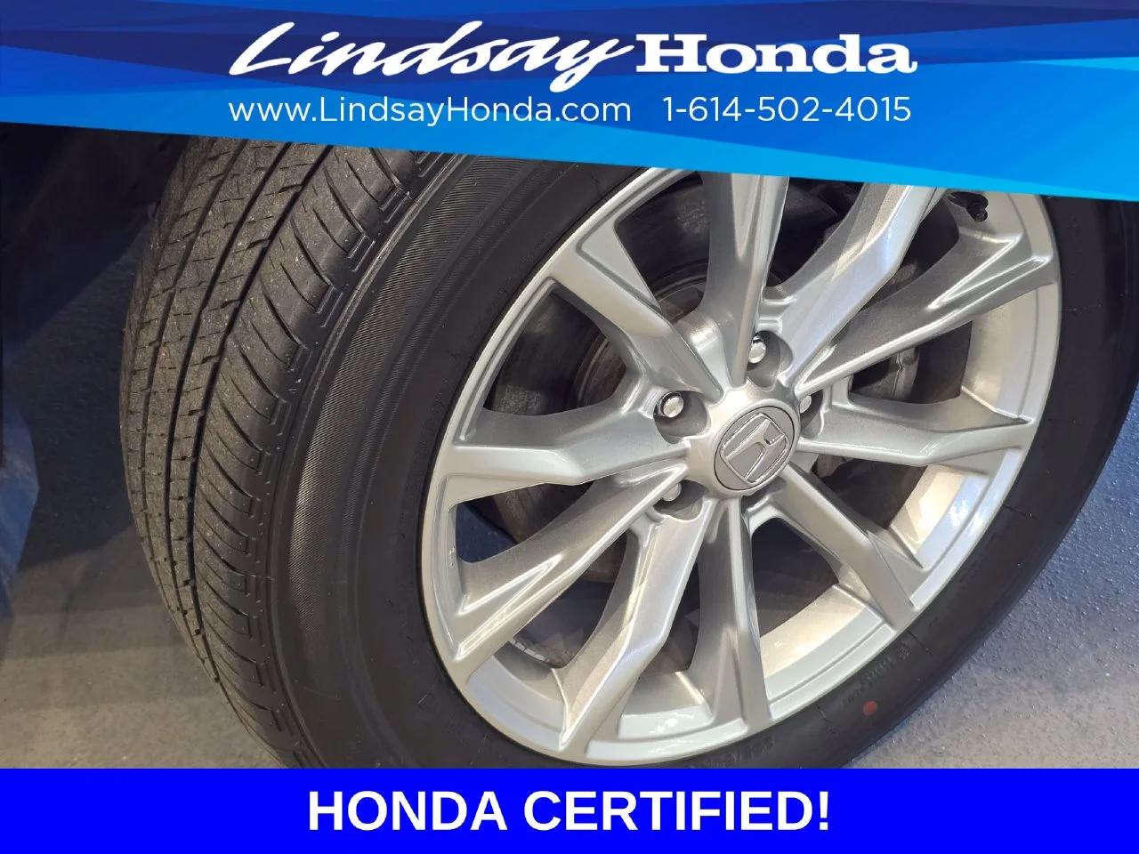Certified Used 2024 Lunar Silver Metallic Honda EX image 26