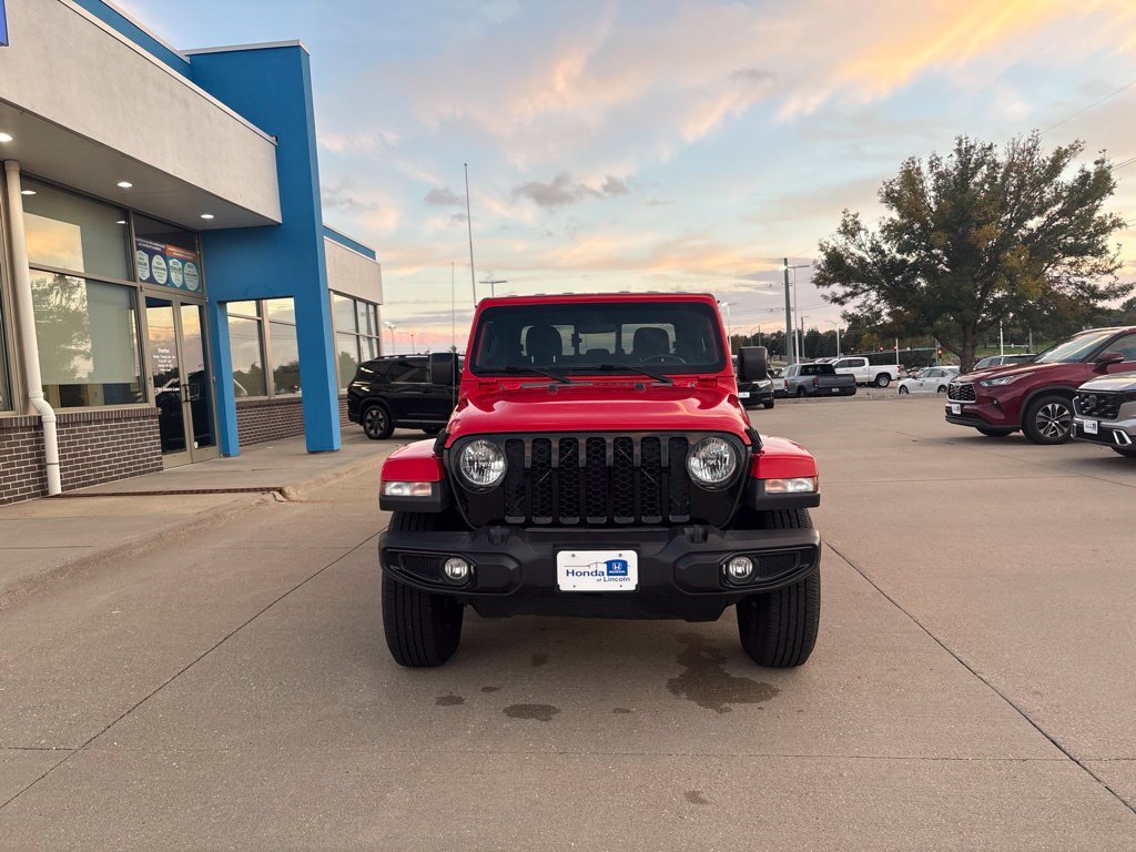 Used 2022 Firecracker Red Clearcoat Jeep Willys image 2