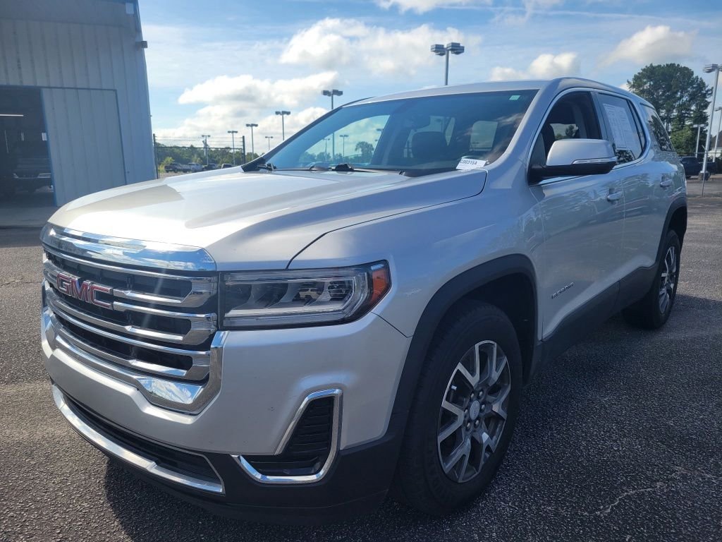 Used 2020 Silver GMC SLE image 1