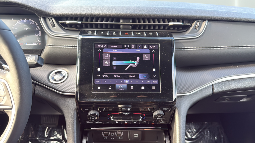 Used 2025 White Jeep Altitude X image 18