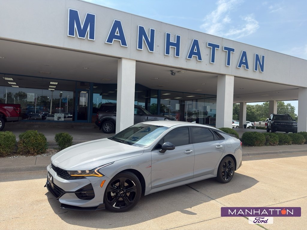 Used 2023 Wolf Gray Kia GT-Line image 1