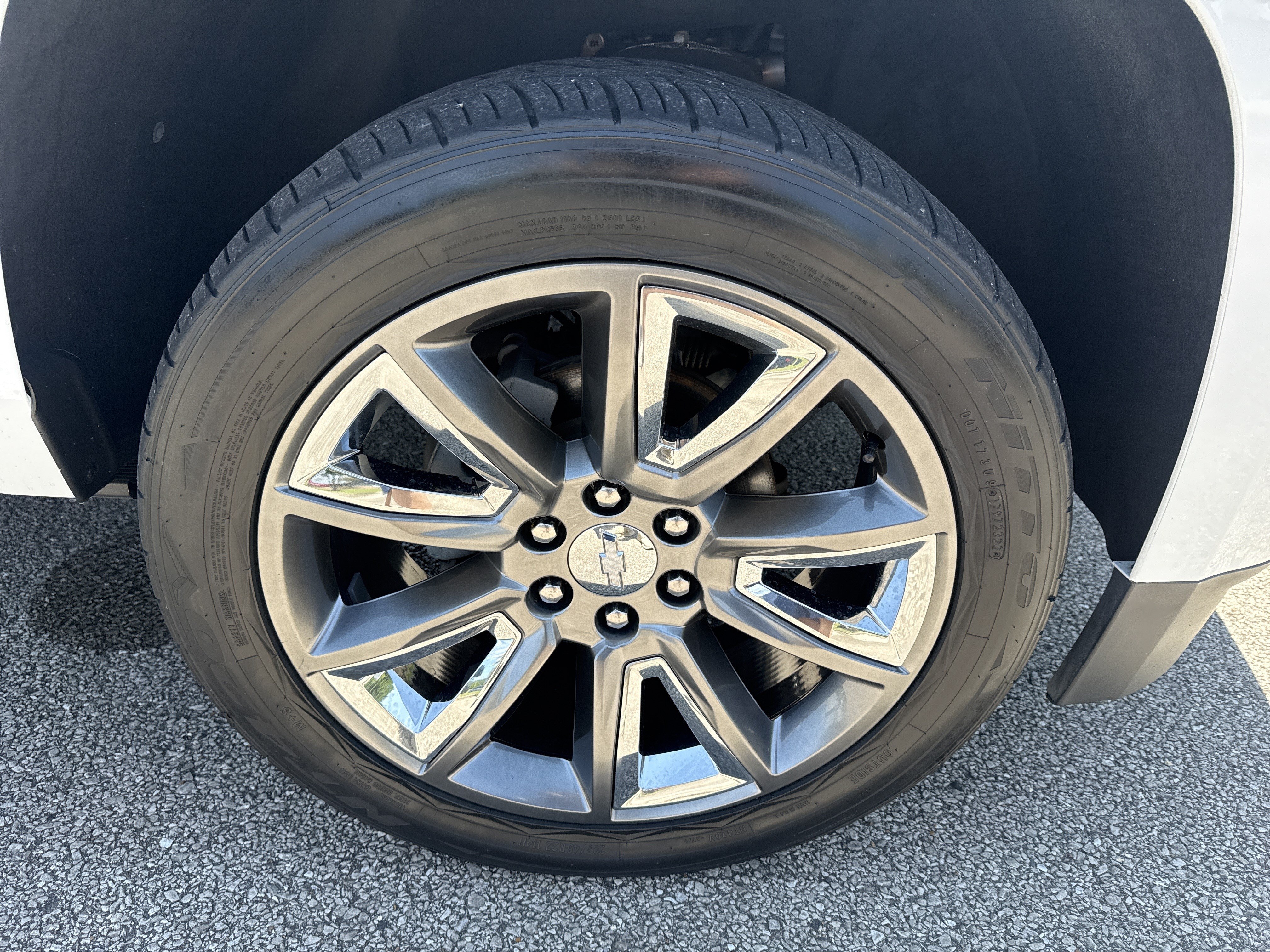 Used 2019 Summit White Chevrolet Premier image 12