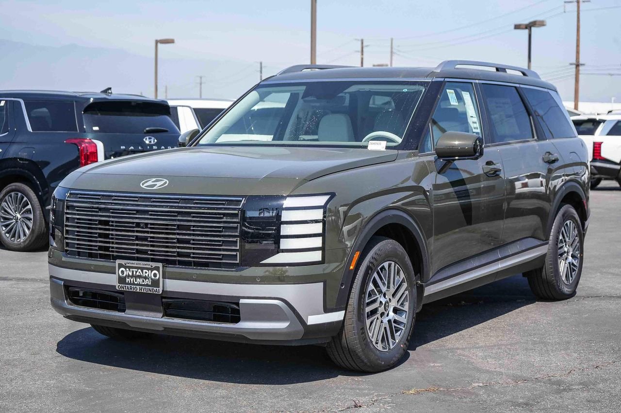 New 2026 Silver Hyundai SEL Premium image 32