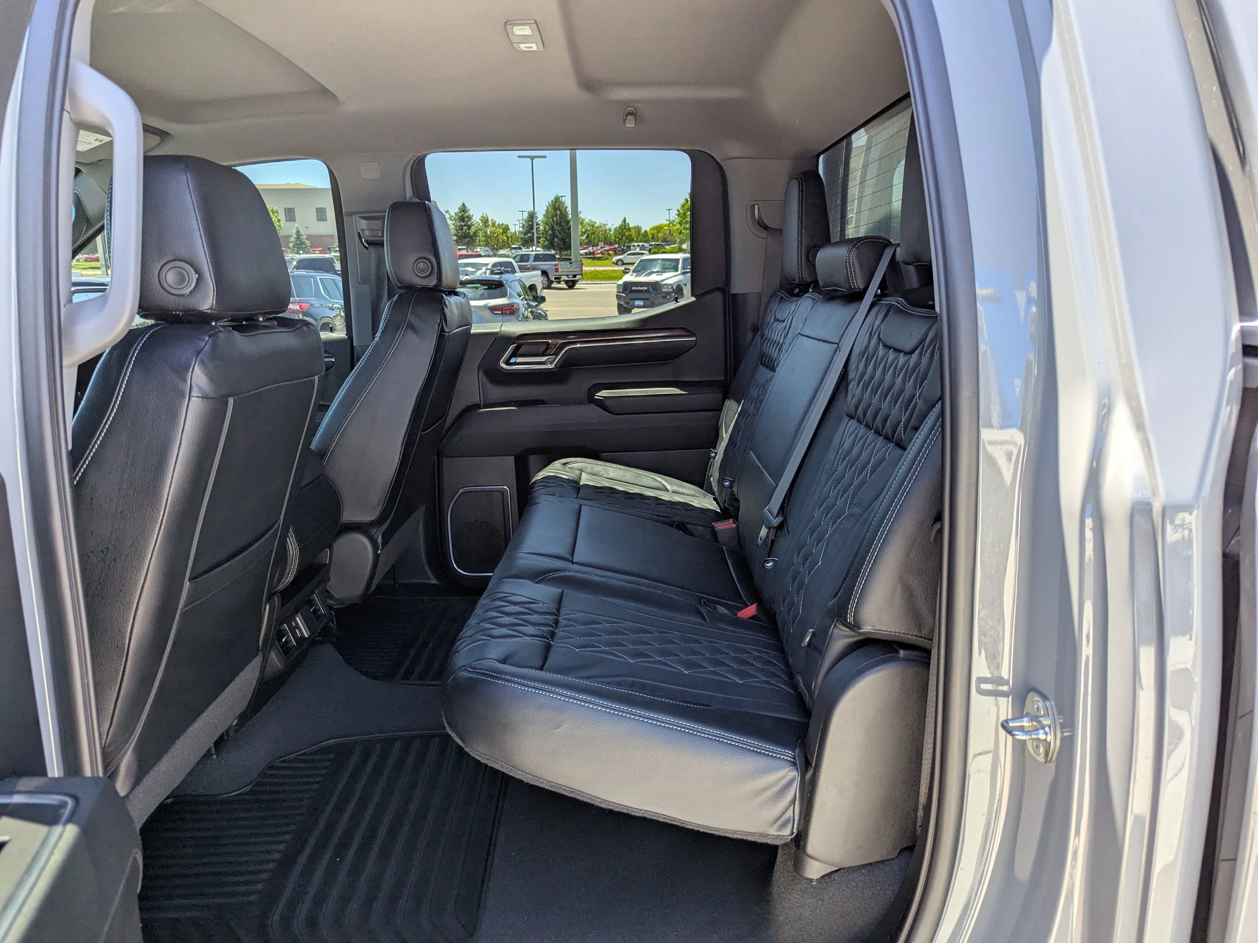 2024 Chevrolet Silverado 1500 LT - Photo 31