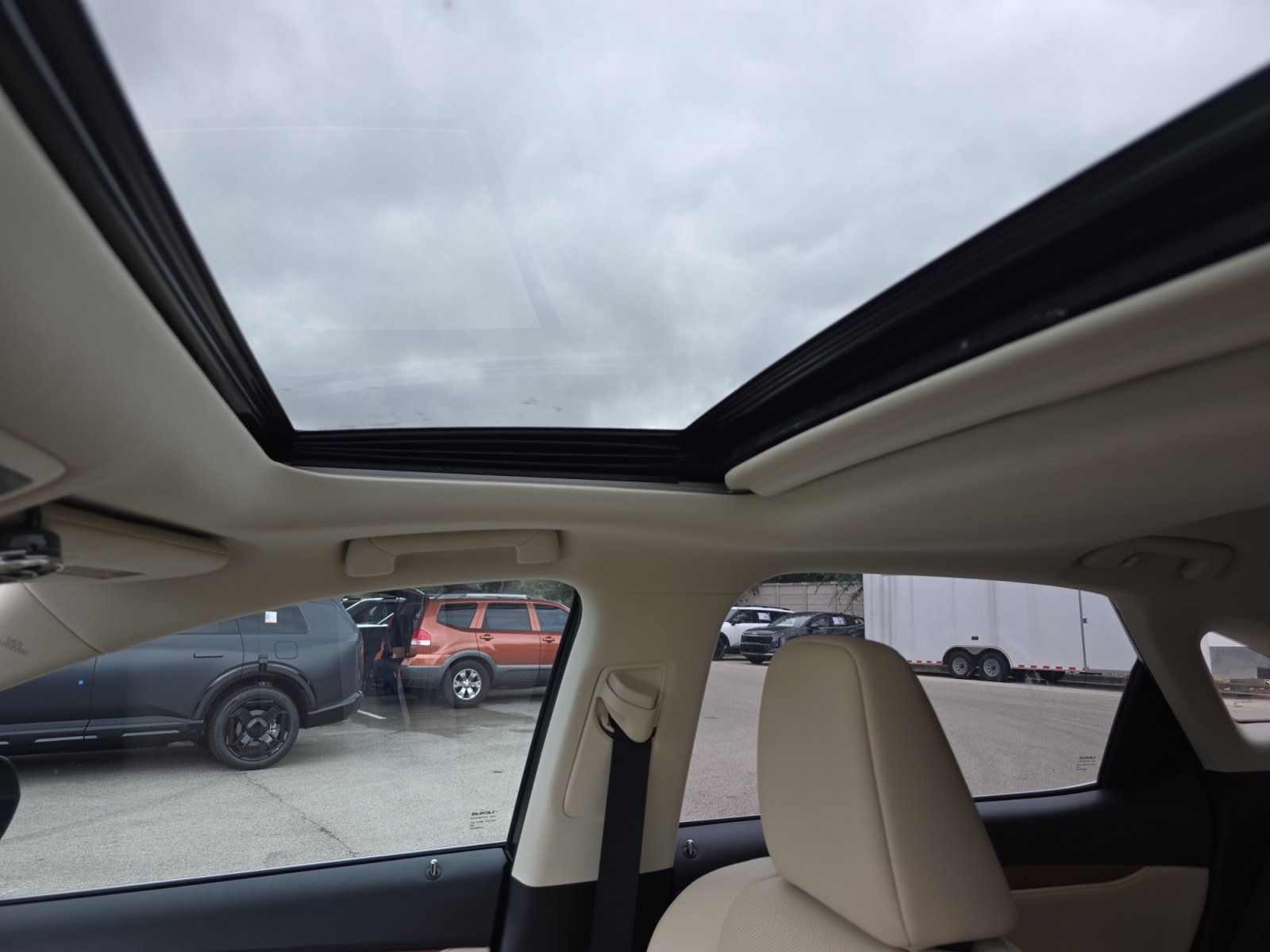 Used 2022 Atomic Silver Lexus RX 350 image 17