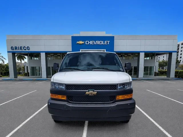 Used 2025 White Chevrolet Work Van image 3