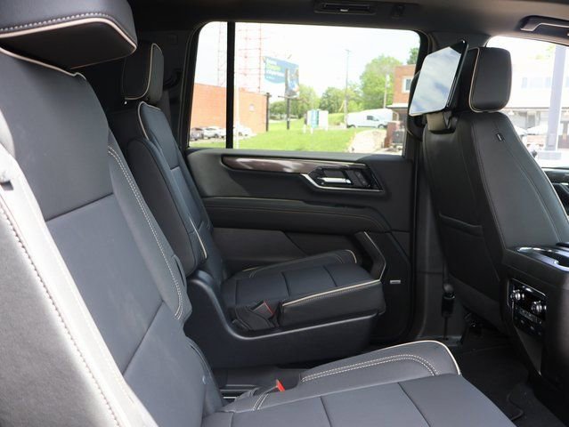 2026 GMC Yukon XL Elevation - Photo 12