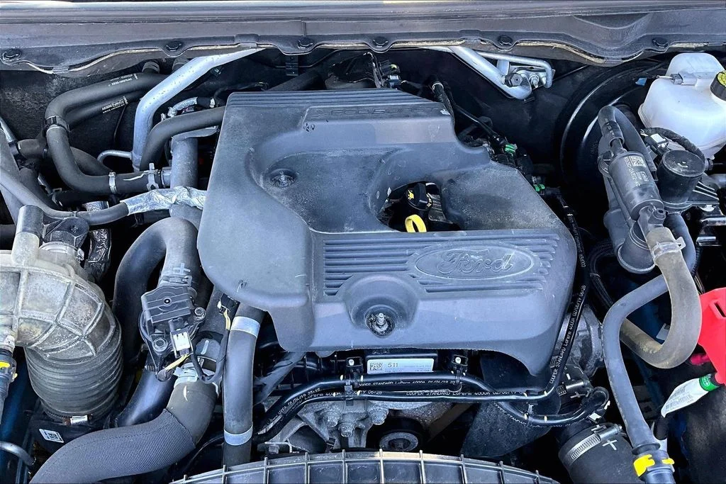 Certified Used 2019 Blue Ford Lariat image 32